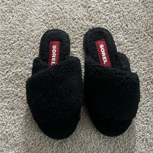 SOREL - Women's Black Fuzzy Slide Slippers - Size 6